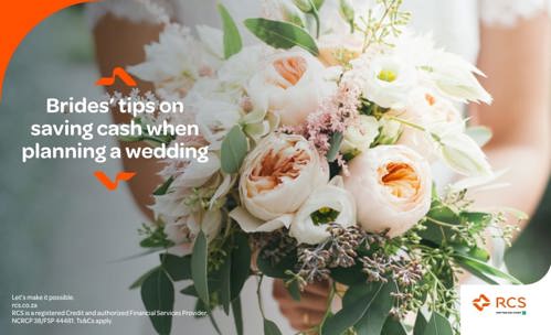 Bride holding wedding bouqet